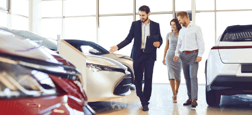 Is it better to buy last year store car model